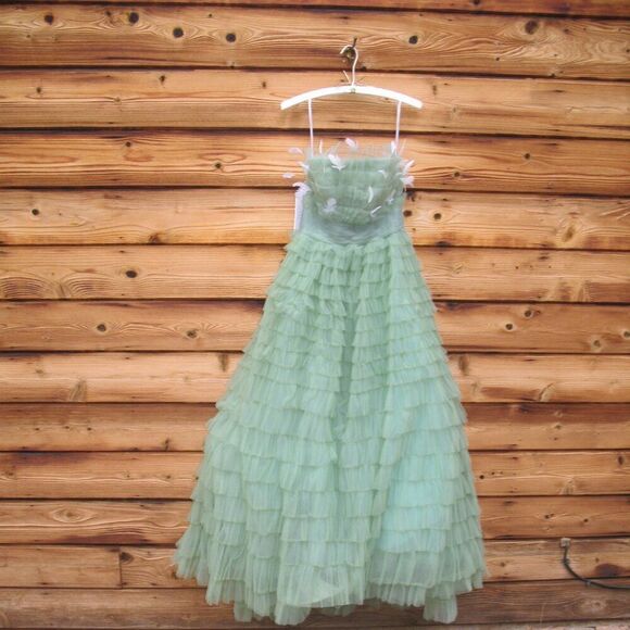 MAC DUGGAL 20530 Green Strapless Ruffle Gown with Feathers 4 - Picture 6 of 12